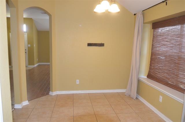 Building Photo - 951 Bowie Dr