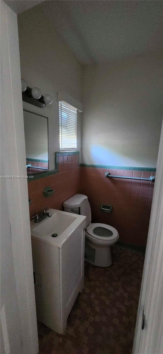 Foto del edificio - 119 NE 56th St
