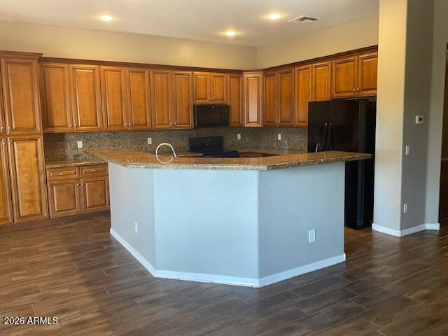 Building Photo - 31295 N Trail Dust Dr