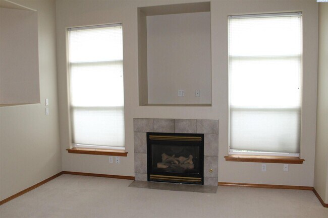 Foto del edificio - 431 Columbia Point Dr