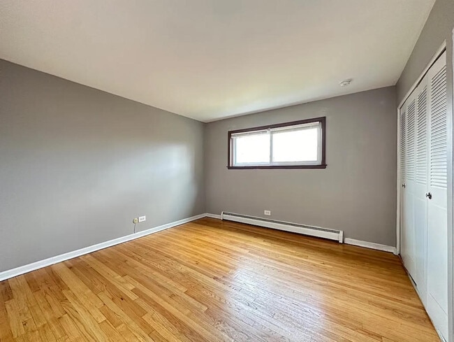 Building Photo - 430 W Stevens Dr