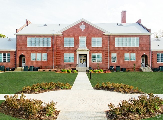 Waynesborough Academy Senior Residences