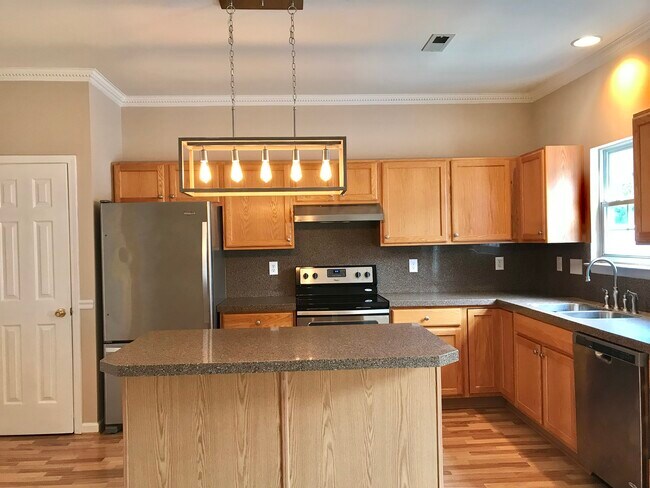 Foto del edificio - 18651 Shawnee Ridge Rd