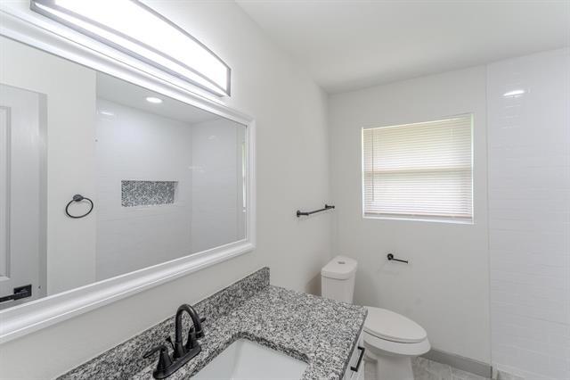 Foto del edificio - 8652 Wolfwood Ln