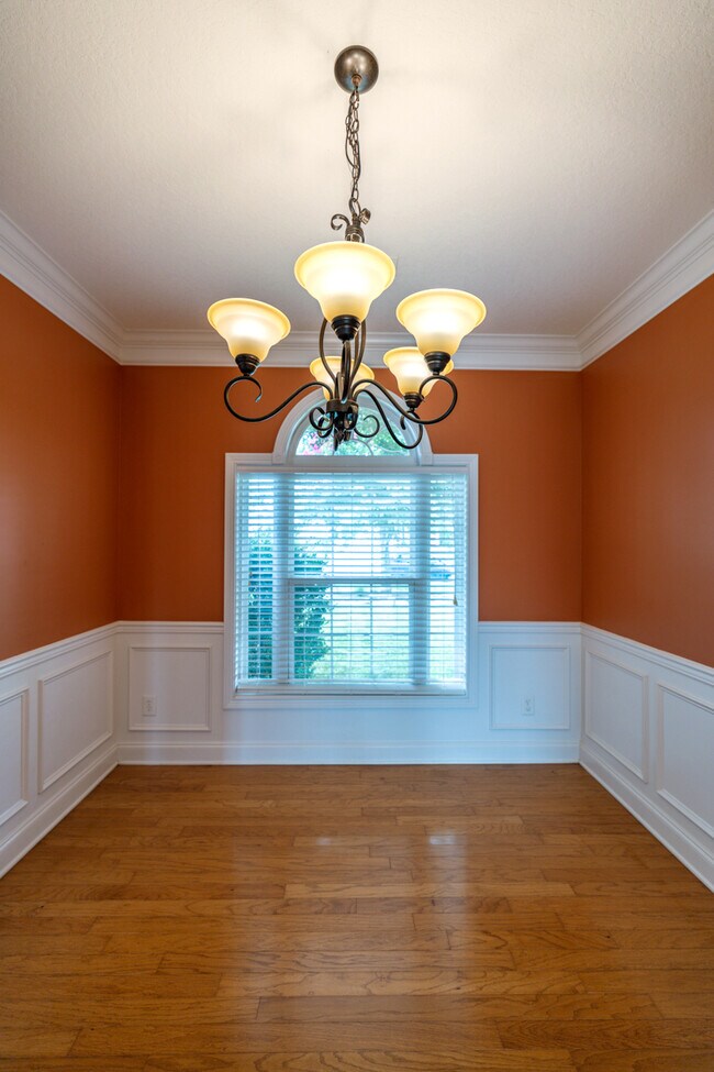 Foto del edificio - 6451 Ridgewalk Ln