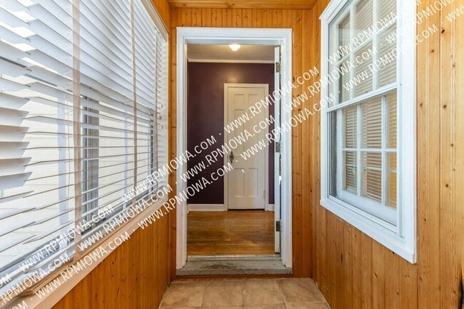 Foto del edificio - 1626 Northwest Dr