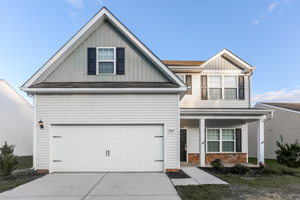 Foto principal - 9627 Weikert Rd