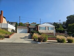 Building Photo - 3154 Jolley Dr