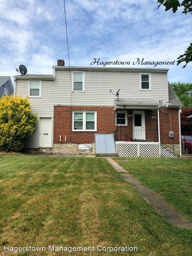 Building Photo - 3 br, 1 bath House - 1004 Pennsylvania Avenue