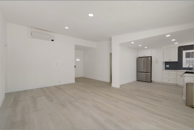 Building Photo - Spacious 4-Bedroom Home in Alhambra Unified School District