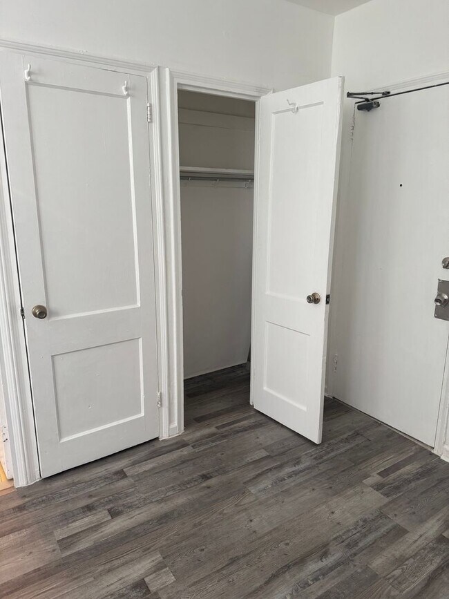 Foto del edificio - Studio, 1 bathroom apartment ready for mov...
