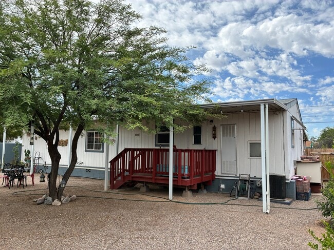 Foto del edificio - 526 W Pelaar Dr