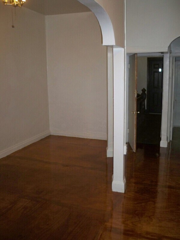 Foto del edificio - 6 E Preston St