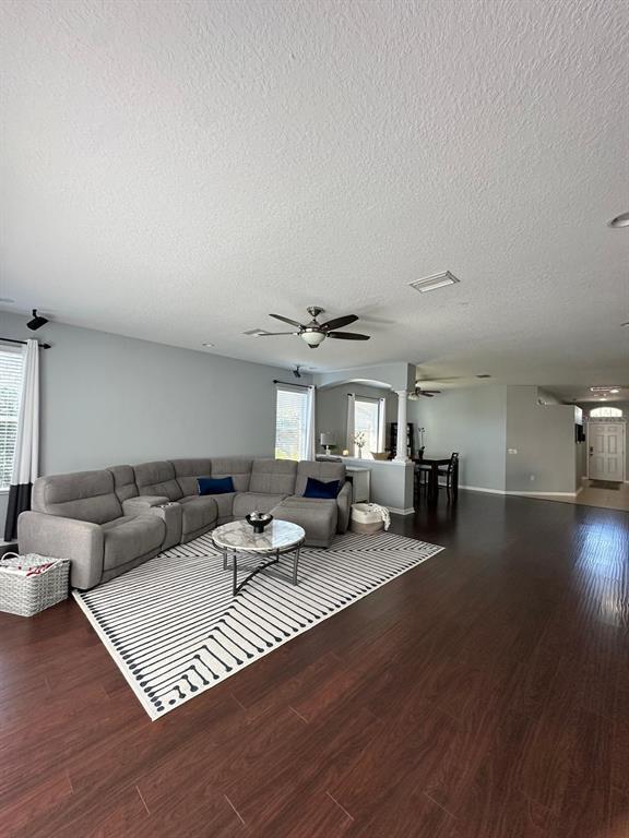 Building Photo - 32029 Garden Alcove Loop