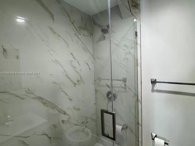 Foto del edificio - 14015 SW 10th St