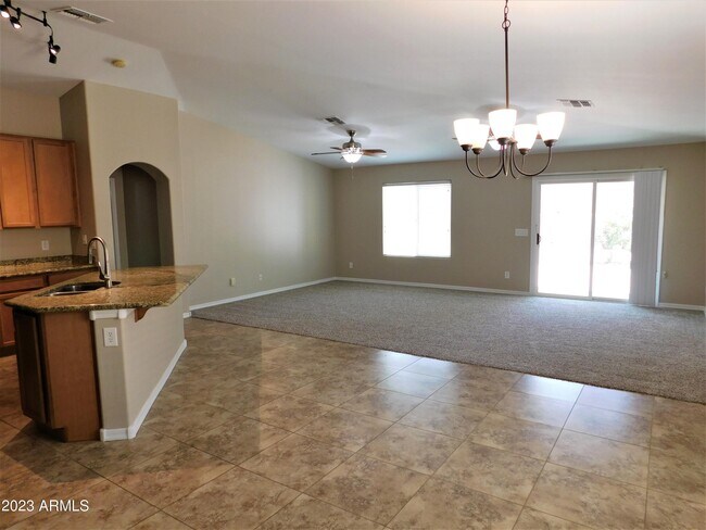 Building Photo - 20754 W White Rock Rd