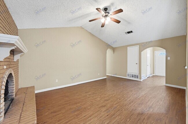 Foto del edificio - 207 Evelyn St