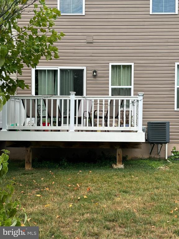 Building Photo - 103 Mulberry Dr
