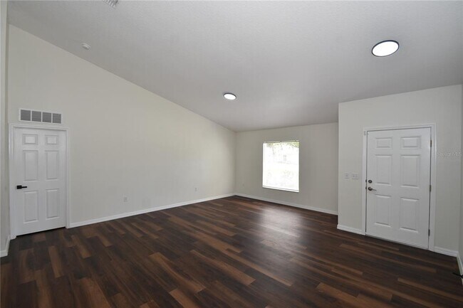 Building Photo - 33 Prattwood Ln