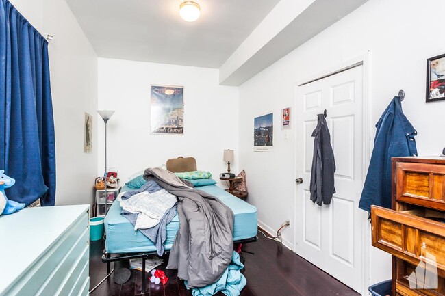 Foto del edificio - 1 bedroom in Chicago IL 60647