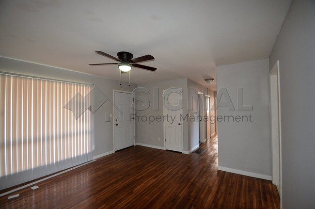 Building Photo - 1004 Pineview Rd