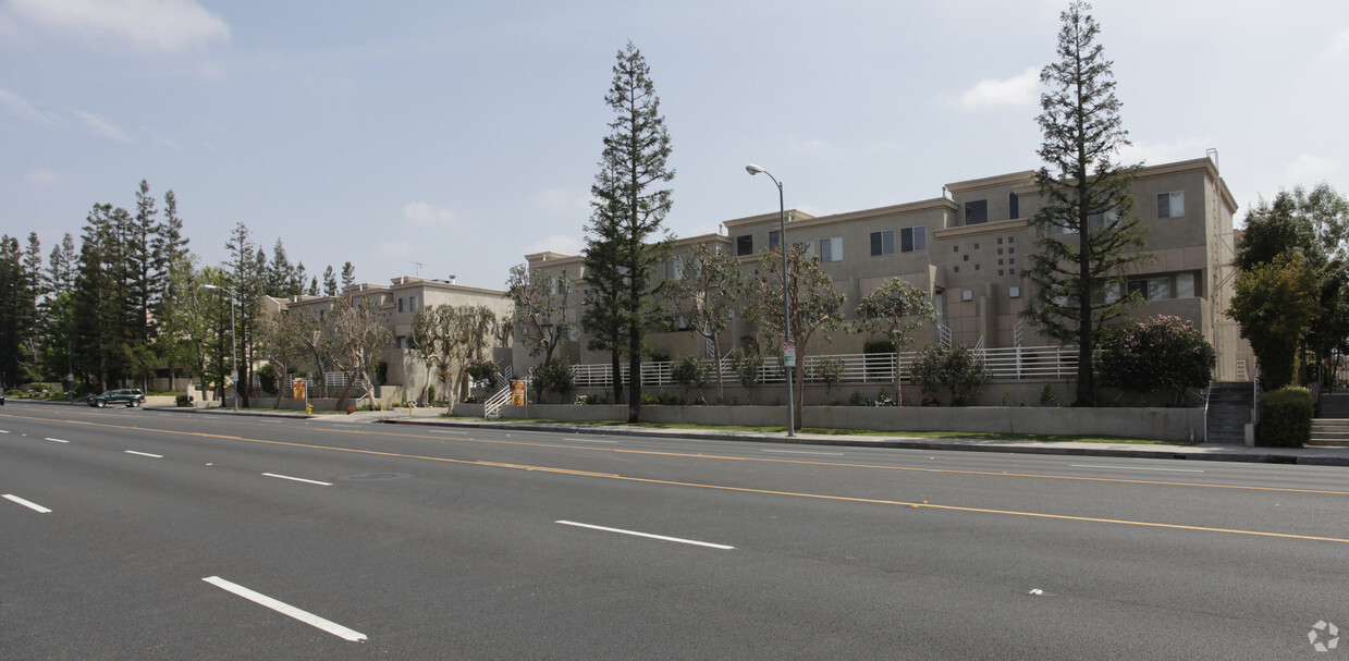 Primary Photo - Topanga Townhomes