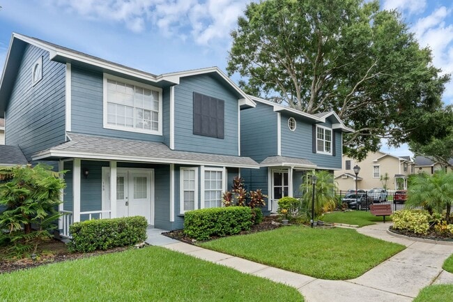 Foto del edificio - Beautiful 2/2.5 Townhome Near Downtown and...