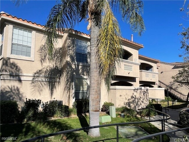 Building Photo - 2 br, 2 bath Condo - 375 Central Ave Unit 45