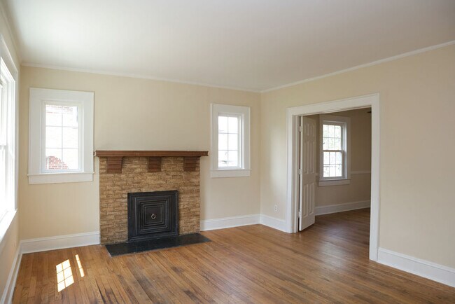 Foto del edificio - 603 Mayflower Dr