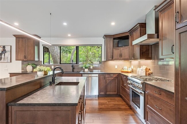 Building Photo - 2502 Spring Creek Dr