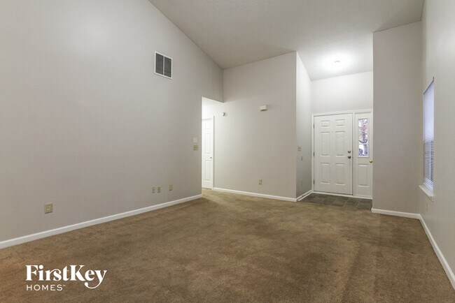 Building Photo - 7109 Pluto Dr