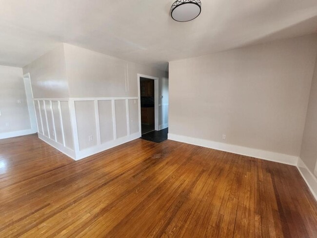 Building Photo - 926 Charles Hawkins Dr