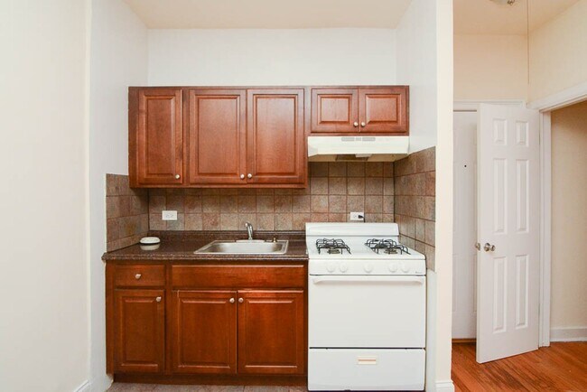 Foto del edificio - 2737 N Spaulding Ave