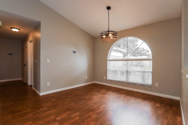 Foto del edificio - 1826 Citrus Orchard Way