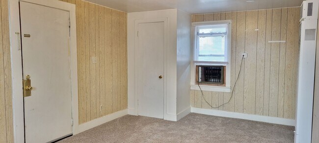 Foto del edificio - ONE BEDROOM HOME EAST OF PRINCE STREET