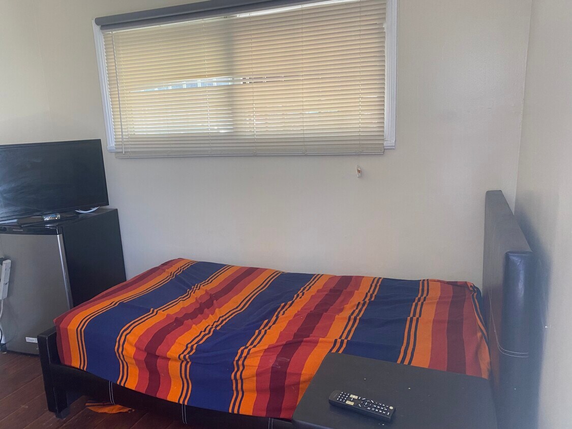 3742 W Slauson Ave, Los Angeles, CA 90043 House Rental in Los Angeles