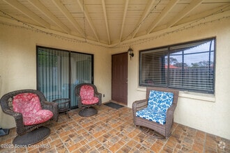Building Photo - 8753 Live Oak Ct