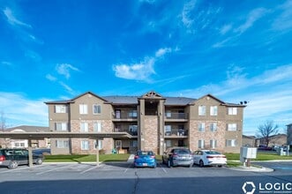 Building Photo - 3585 Rock Creek Rd