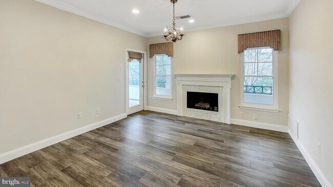 Foto del edificio - 12012 Taliesin Pl