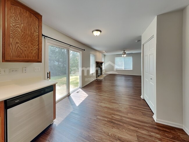 Building Photo - 1828 Ness Way