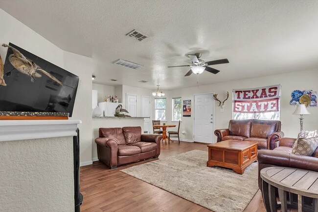 Living Space 2 - 899 Sagewood Trl