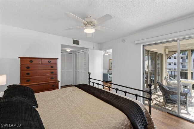 Foto del edificio - 5 High Point Cir W