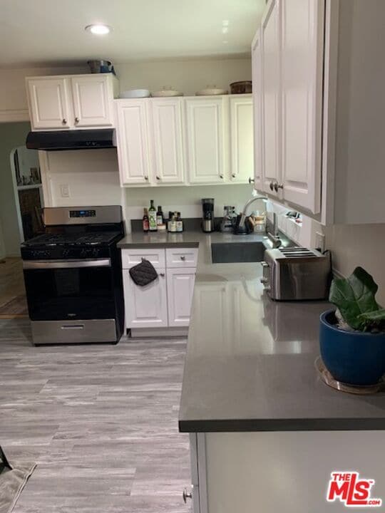 Foto del edificio - 831 Wilcox Ave