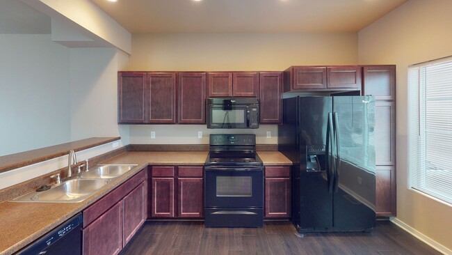 Foto del edificio - Ankeny 3 Bedroom Townhome Available May 14...