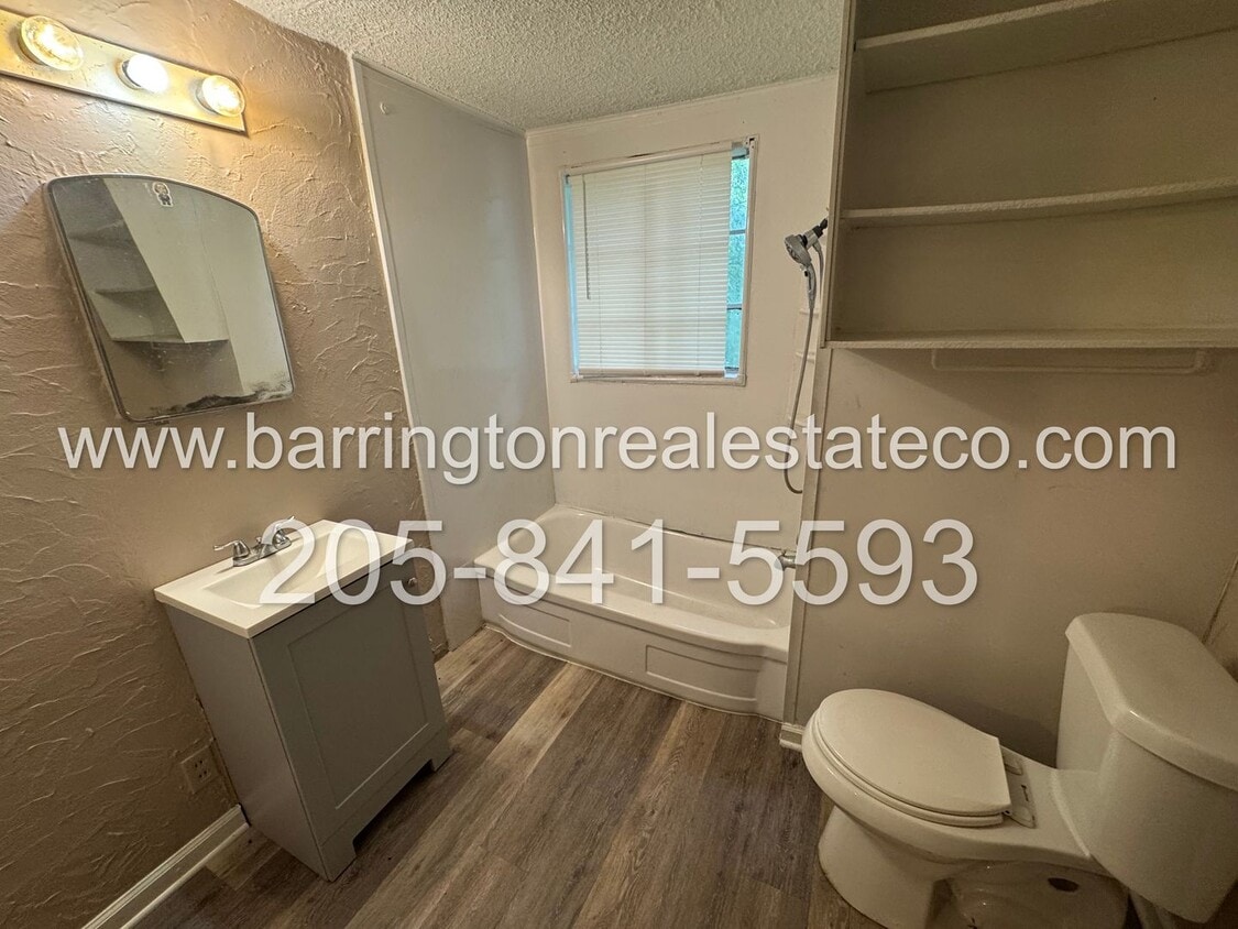 Building Photo - Hueytown