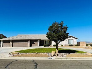 Building Photo - 12552 Overlook Rd