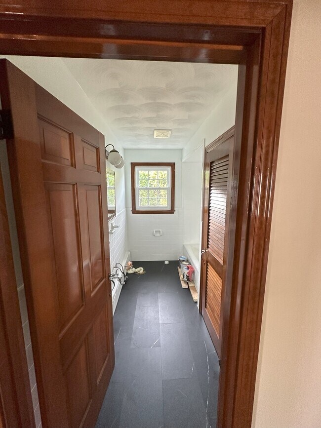 Se instalarán un nuevo lavabo y un nuevo inodoro. - 10 River St