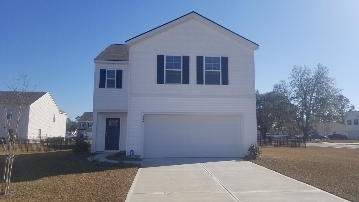 Primary Photo - MARCH SPECIAL!!! $500 SECURITY DEPOSIT WIT...