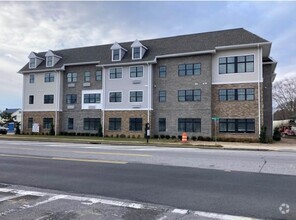 Building Photo - 116 Waverly Ave