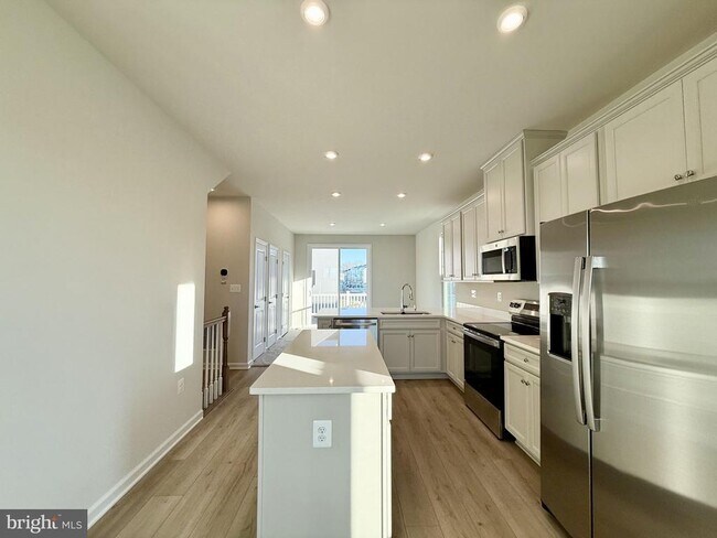 Foto del edificio - 9366 Tanfield Dr